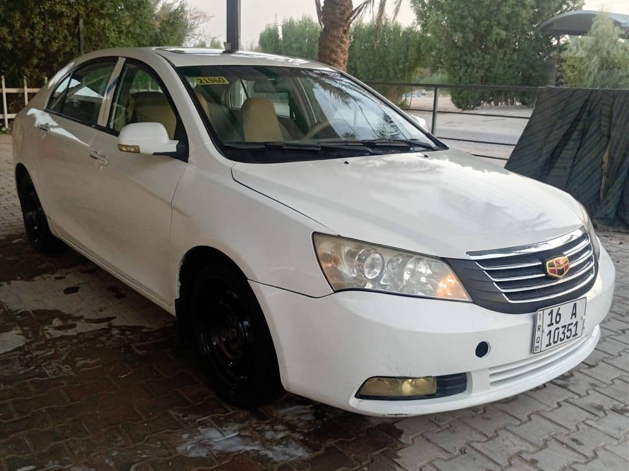 السعر ((46))
اتصال((***********))
جيلي امكراند ((2013))
السياره جاهزه من مكينه وكير وحداديه جدد وكهربائياتها كلها شغاله
رقم قادسيه مداور ثاني يوم 
ملاحظه السياره بيها صبغ حزام بدون ضربه
مكان السياره نجف الاشرف
ملاحظه مكلف بنشر اتصل على صاحب السيارة
اتصال ((***********))
السعر ((46))
