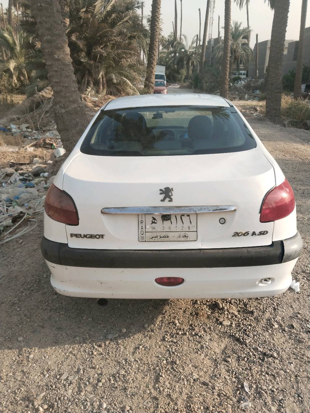 ٢٠٦ سيدان • فول اوتوماتيك • ١٦٠٠ سي سي