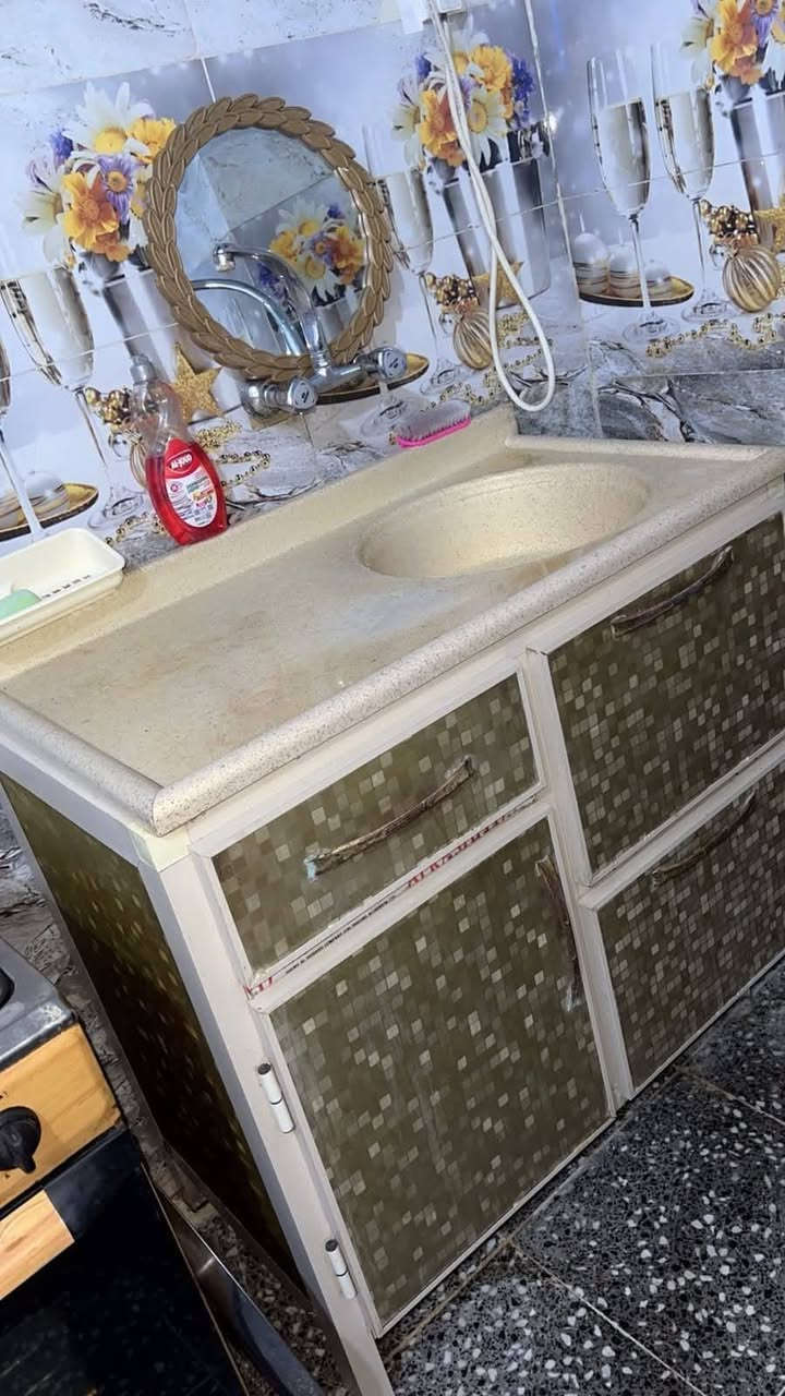 مجموعة غراض للبيت بسعر مناسب  وعندي بعد غراض ممصورهم 
الأسعار خاص او واتساب ***********

