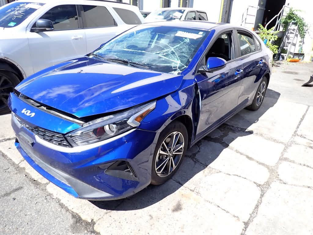 Kia Forte LX 2023
مكينه DOCH 
ممشاها 17,000mi 
وكل تفاصيلها موضحه بالصور 
سعرها مناسب 
واصل بغداد مصلح ومكمرك $12500
تستلم كامل وبيها مجال للشراي 

اي استفسار ***********

نص مكتوب في الصور:
- 48272314