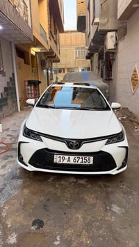 كورلا شكل الخليجي موديل 2025  ماشيه 50   كفالة عدا بارد 4 اصابع شرط ما...