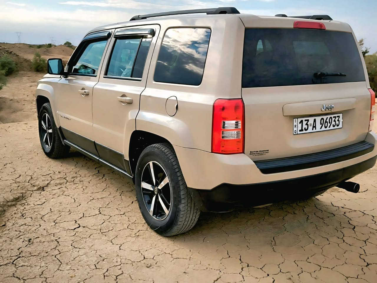 للبيع سياره جيب باتريوت

​المواصفات والتفاصيل:

​نوع السيارة: جيب باتريوت (Jeep Patriot)

​الموديل: 2016

​المحرك: 2400 (جاهز وممتاز)

​الكير: أوتوماتيك وعادي 

​اللون: بيجي

​الملكية: باسمي (تحويل مباشر)

​المميزات والإضافات:

​✅ محرك وكير وحدادية بحالة ممتازة وجاهزية تامة.

​✅ تبريد وتدفئة شغالين 100%.

​✅ باتري جديد + تخم تاير جديد.

​✅ تحكمات استيرن.

​✅ نظام مانع انزلاق.

​✅ السيارة جاهزة من كل النواحي ولا تحتاج أي إدامة.
السونار مرفق مع الصور
السعر 115 وبيه مجال قليل 
عنواني ميسان العماره 
هاتف 
***********
