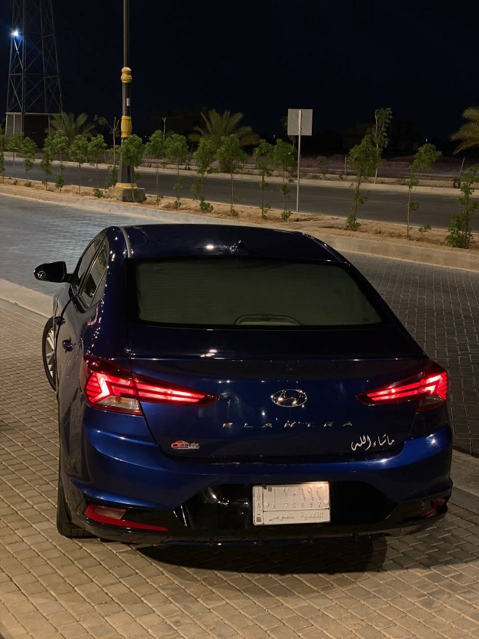 سلام عليكم النتره موديل 20 وارد امريكي  حادثها جاملغ و بنيد  الباقي مكفول ماشيه 160الف سياره كير و محرك كفاله 
رادار جانبي 
رادار خلفي
رادار امامي
توقف ذاتي 
مكينه2000
منضومة زنون 
سياره خير من الله تجي شغل و تطلع  
مكانها كربلاء*********** واتساب و اتصال فقط متواجد
