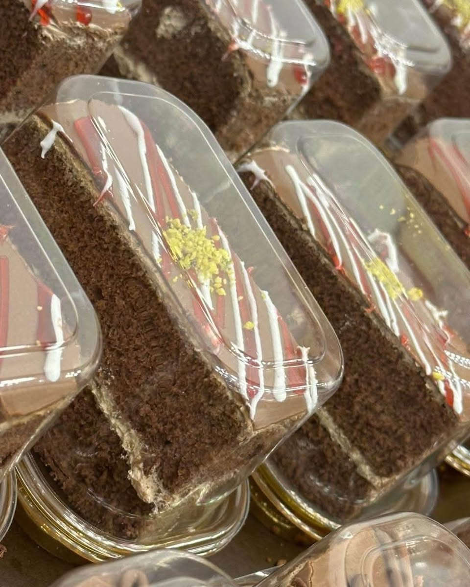 ✨ كيكنا مو بس حلو… كيكنا ينرسم بحب ويكمل فرحتكم 🤍🎂
كل تفصيلة تنعمل بعناية حتى تكون لحظتكم أحلى وأجمل 💕
للطلب والاستفسار راسلونا بالخاص 📩✨***********
