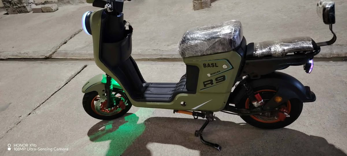 السلام وعليكم درجة شحن ار 9
لبيع ماطور شرط بطاريات وملف وعقل شرط عل فحص السعر 425 وبي مجال شراي تفضل خاص رقمي ***********
