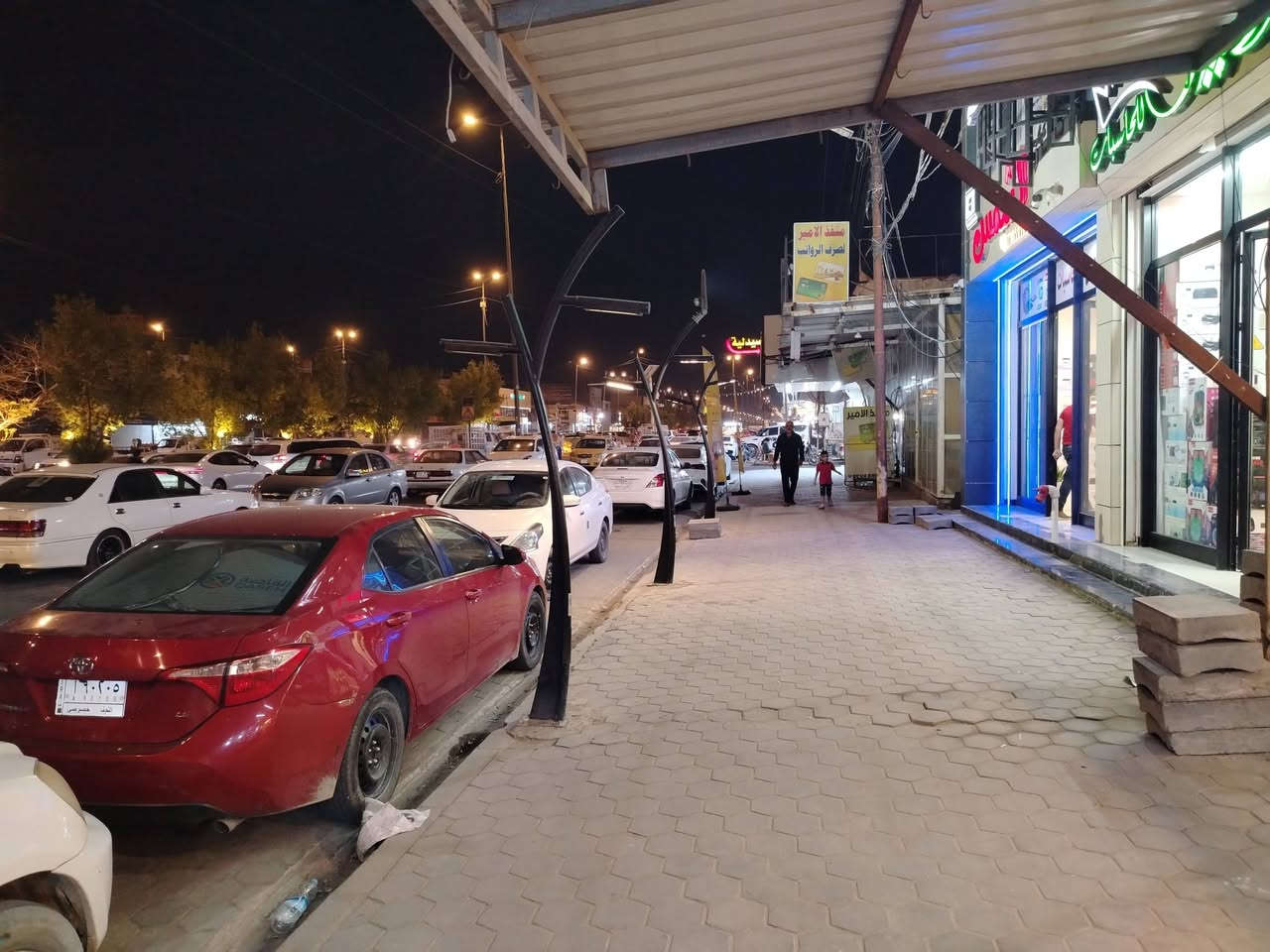 السلام عليكم ورحمة الله وبركاته
فرصه استثماريه عقار تجاري طابقين موقع جيد مساحه ٢٠٠ متر على شارع عام  ٦٠ قرب فلكه الوفاء للايجار يصلح مجمع البسه او هواتف نقاله اوو انشائيه  او أدوات احتياطيه مكان الحركه بي قويه للاستفسار التواصل على الهاتف ***********
