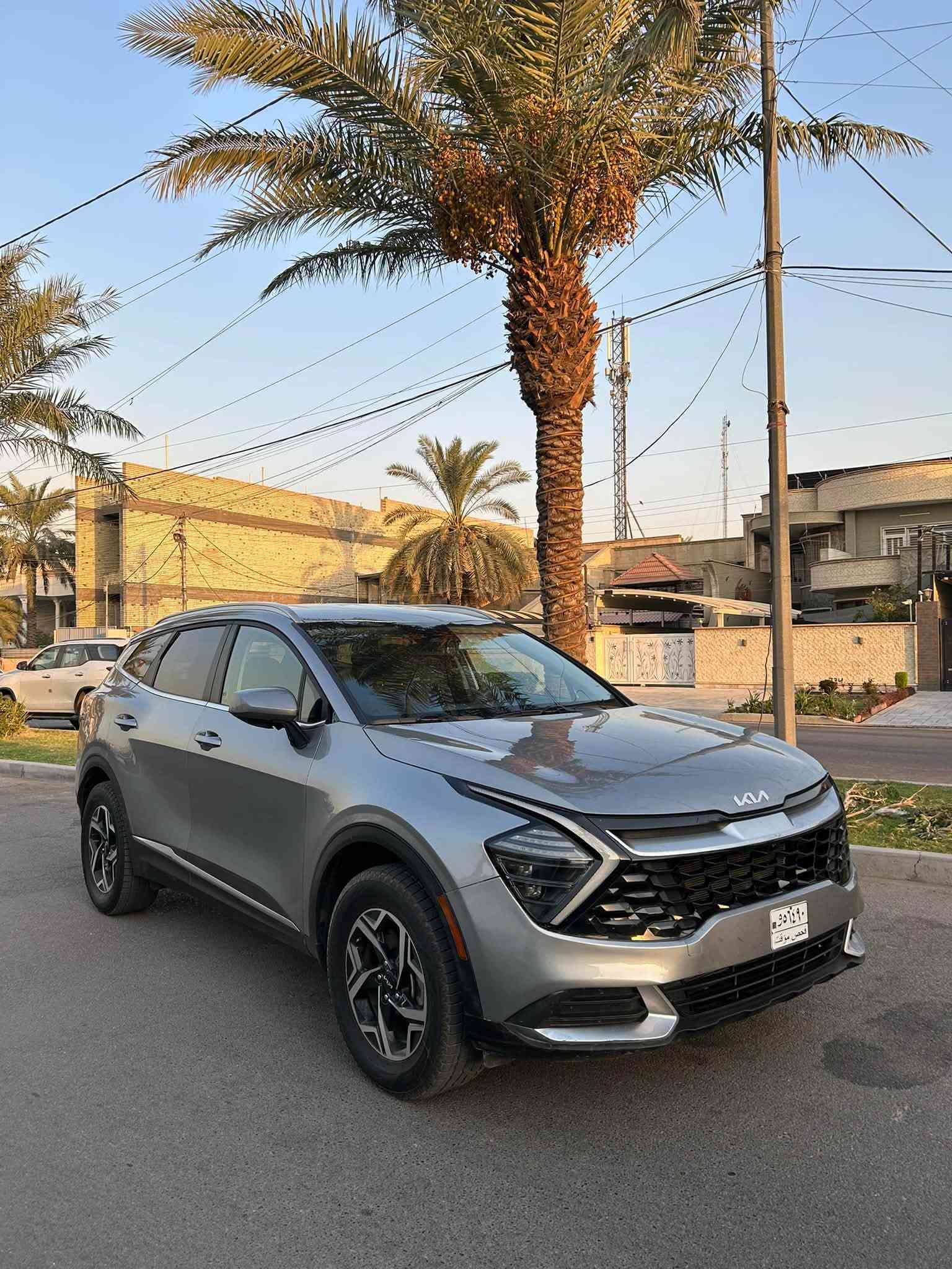 سلام عليكم.

سبورتج LX وارد امريكي 2024 ماشية48 الف كيلو

حادث بارد بل بنيد وبارد جاملغ
بدون ايرباك✅

بريك نزول منحدرات 

رادار امامي  وخلفي تحذير عند الاقتراب وتوقف ذاتي 

تحذير عند فتح الباب

تبريد قطعتين

تحديد مسار 

ثلاث مودات قيادة

مكينة ٢٥٠٠ 

حساسات ورادارات ٣٦٠

اوتو هولد

هاند بريك بصمة

تايرات تخم جديد

سيارة على وضع الشركة كلشي بيها بلادي بدون فتح برغي

الموقع. بغداد 

السعر.170 
بغداد السيدية 

رقم  ***********
