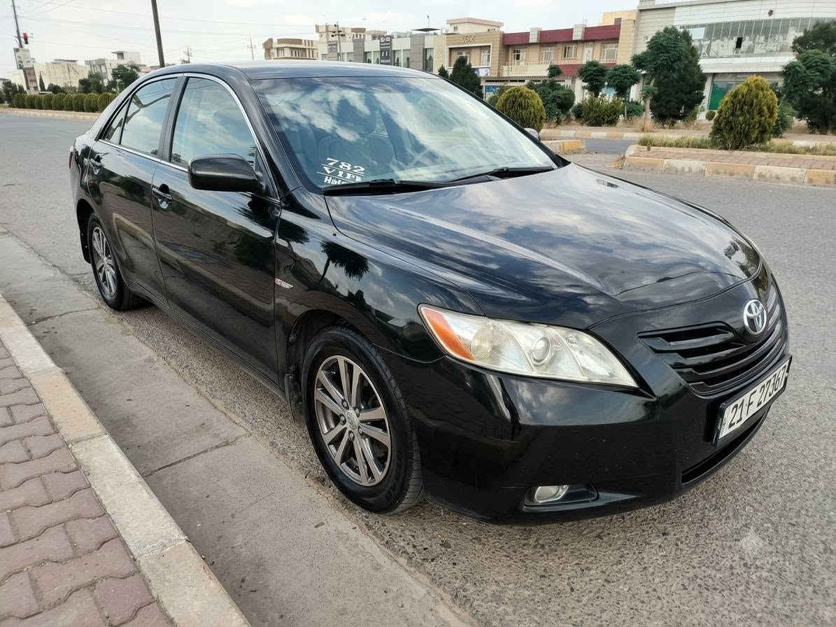 کامری 2008 ئەمریکی مواسەفات LE
گێڕو مەکینە بەشەرت چاملخو ڕوبعێ بۆنیت بۆیاخە بێناوگردن  سەنەوی تا2029تازەیە 
چوار تایەی لۆک  زۆر توندو تۆڵو مەزبوتە 
((کۆبۆنی بەنزینی هەیە))  190هەزار ڕۆشتوە
مەکینە چوار پستۆنە تەحویل خرامە بەشەرت
کارەبایی و هەمووگیانی مەزبوتە 
نرخ 95گڵاو مەجالێ کەم 
ژم. *********** 
شوێن چەمچەماڵ السليمانية, العراق
