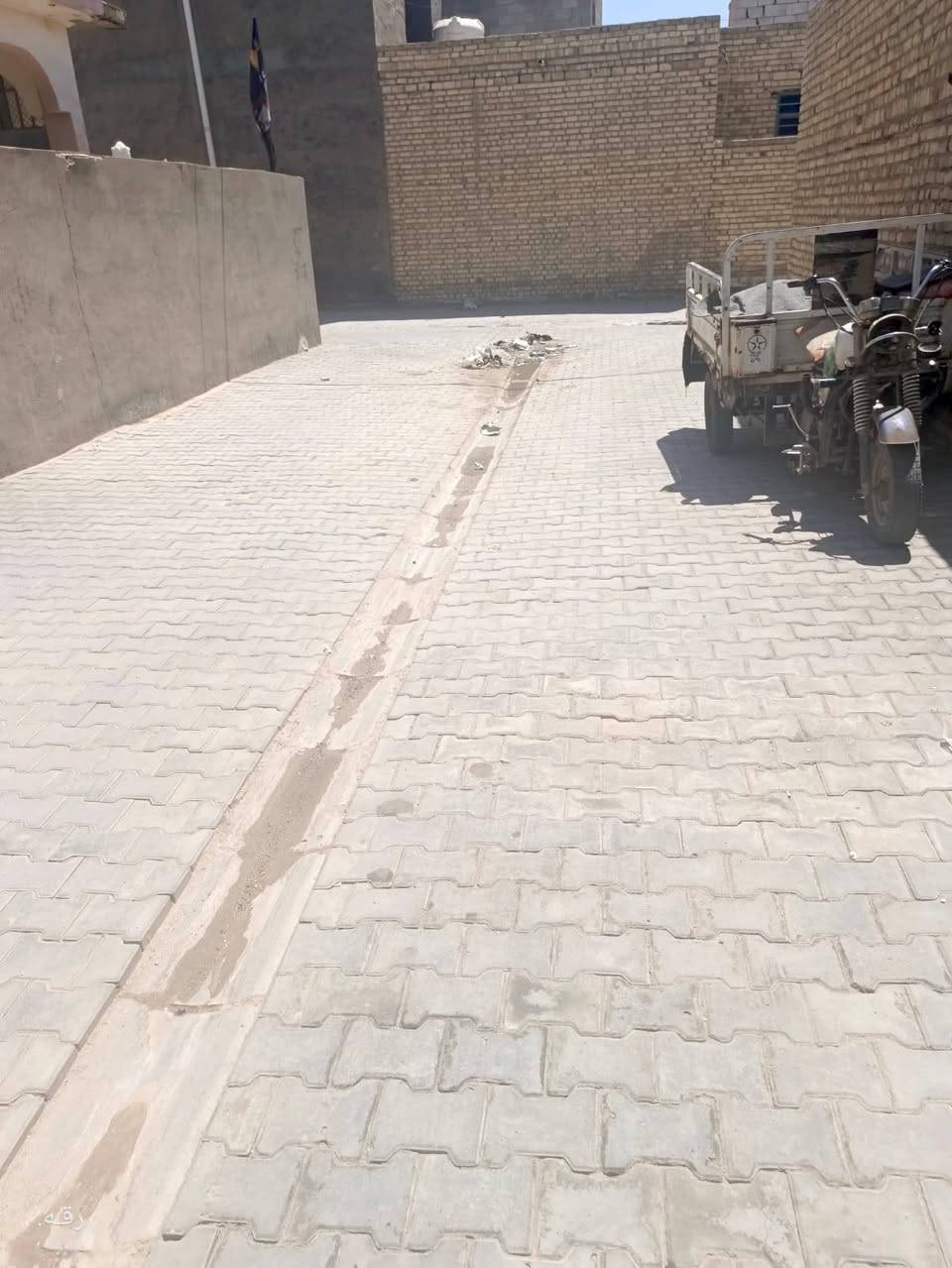 سلام عليكم
قطعه أرض للبيع مساحه ١٤٠ متر مربعه حلوه
طابو زراعي سند ٢٥ كافة الخدمات ماي مجاي كهرباء مقرنص
العنوان الغسل نزله الأول حي تأميم ( كاع أبو نزار) 
سعر ١٨ ونص استفسار ***********
