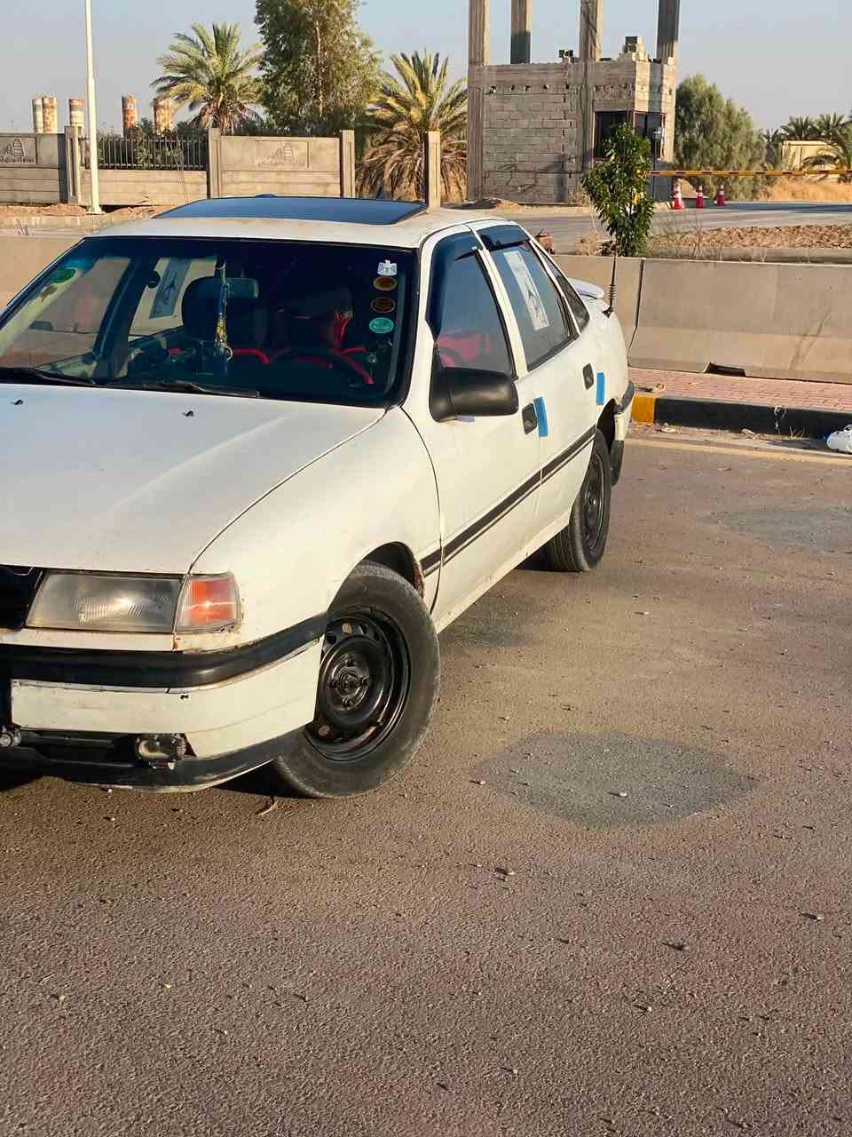 فيكترا • ١٩٩١ • محرك ١٫٨