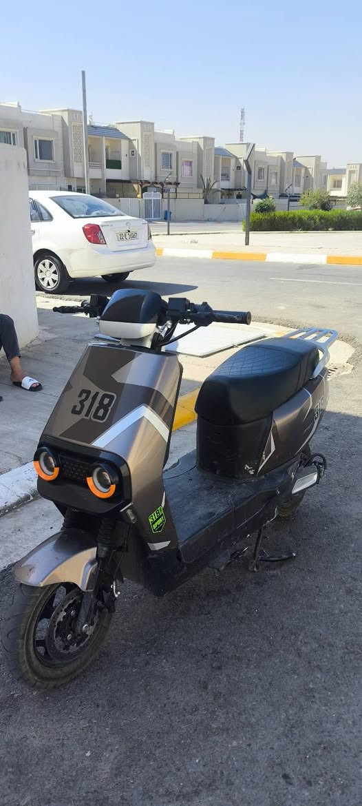 السلام عليكم شباب للبيع ماطور 318  الماطور ايعوزو طفاريه اشويه ترتيب سعر الماطور 475 وبي مجال الي يحب يتواصل ***********
