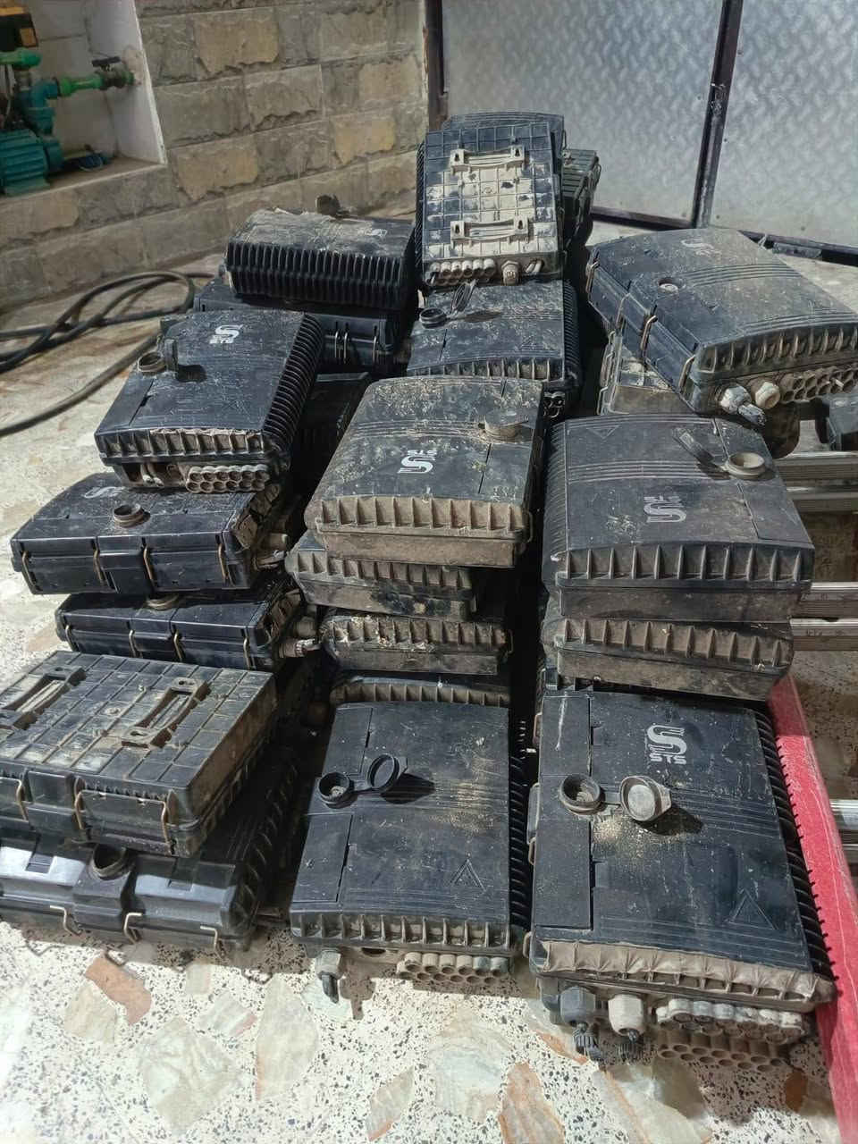 100كابينه 8*1
السعر 6500
بغداد  ***********

