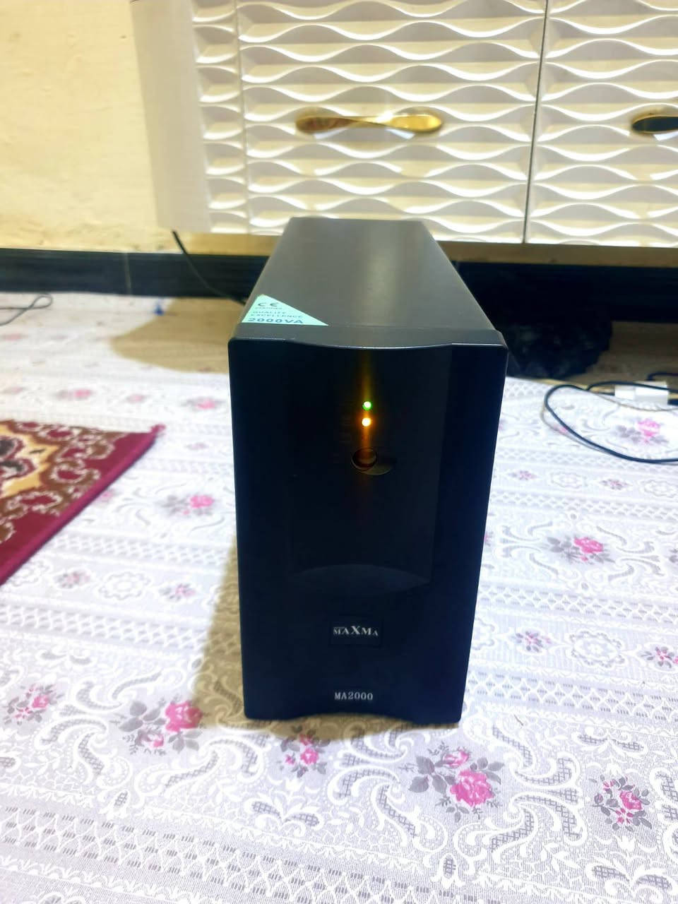 يو بي اس • ٢٠٠٠ • نظيف