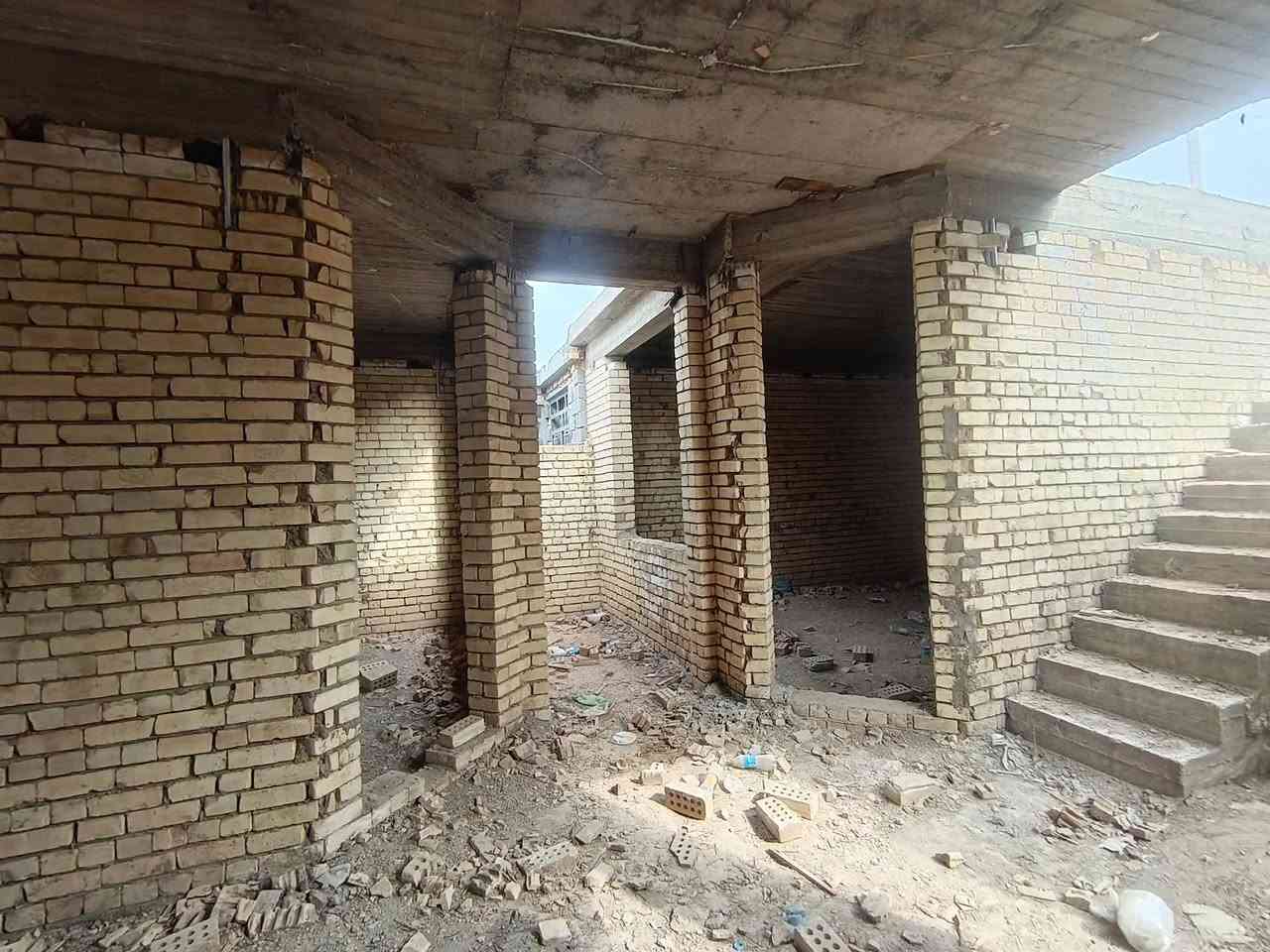 سلام عليكم
هيكل للبيع بكرلي الرابعه فرع الغسل بناء حديث صب كونكريت طابوك جمهوري المساحه ١٦٠ واجهه ٨ ونص يحتوي ع غرفتين هول واستقبال مجمع صحيات ومطبخ السعر ٥٥ وبي مجال سند ٢٥  لاستفسار الاتصال ***********
