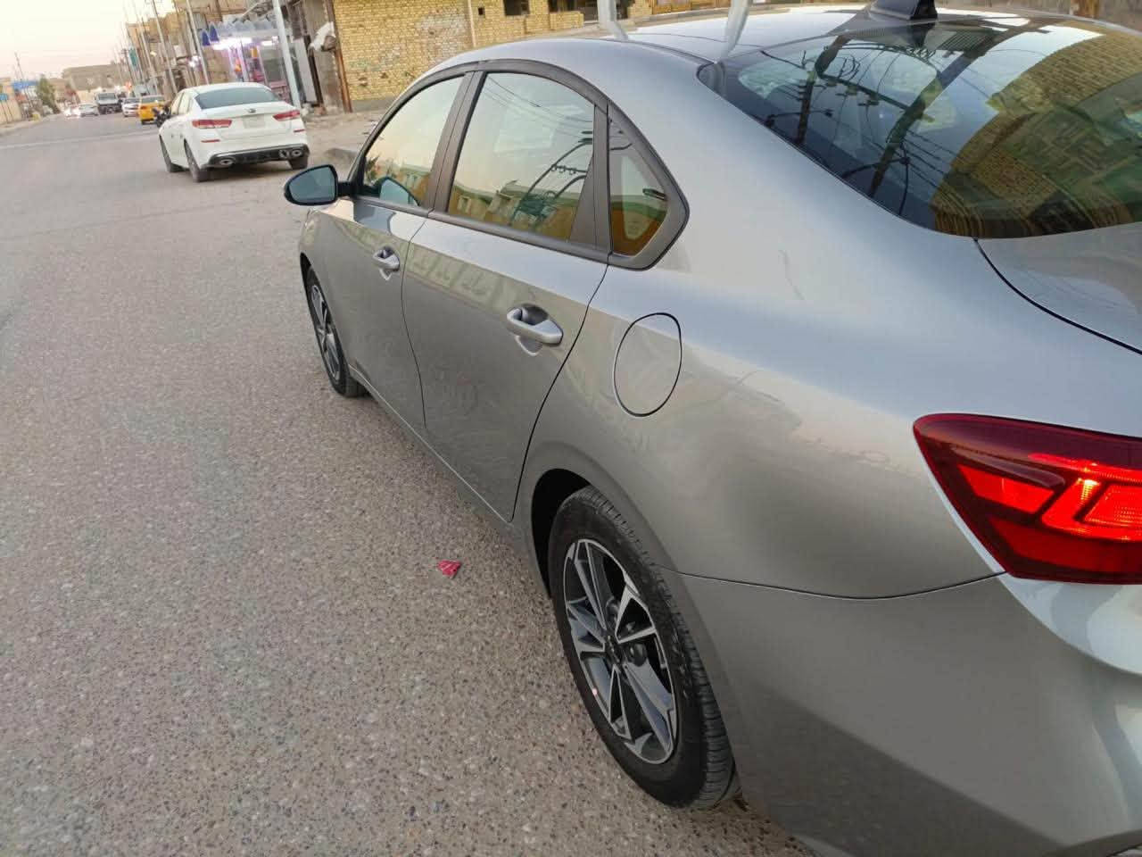معروضه للبيع كيه فورتي 2023صبغ بنيد فقط والباقي كفاله من الشخط وفتحة البرغي السياره جديده بمعنى الكلمه تخم تاير كوري نكسن صار سبوع شاده وحداديه ومكينه وكير كارتون وترايك بغداد رقم ذي قار معوقين بأسمنه أنطيك وكاله عامه مطلقه السعر 155 عنوان الناصريه مركز ***********
