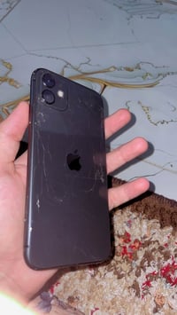آيفون ١١ • شاشة مبدلة • بطارية ٩٦٪