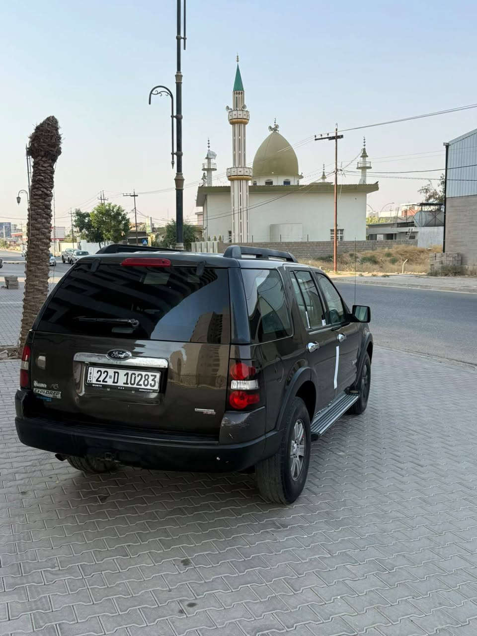 للبيع فورد اكسبلور . موديل 2007
رقم سنوية وهزة جديد .
   سيارة 3 مقاعد مركزي .
   تبريد قطعتين 
  سيارة بيه فقط نص باب صبغ بدون دواخل 
  كير ومحرك بشرط ...
    السعر .  73.   
  ***********
