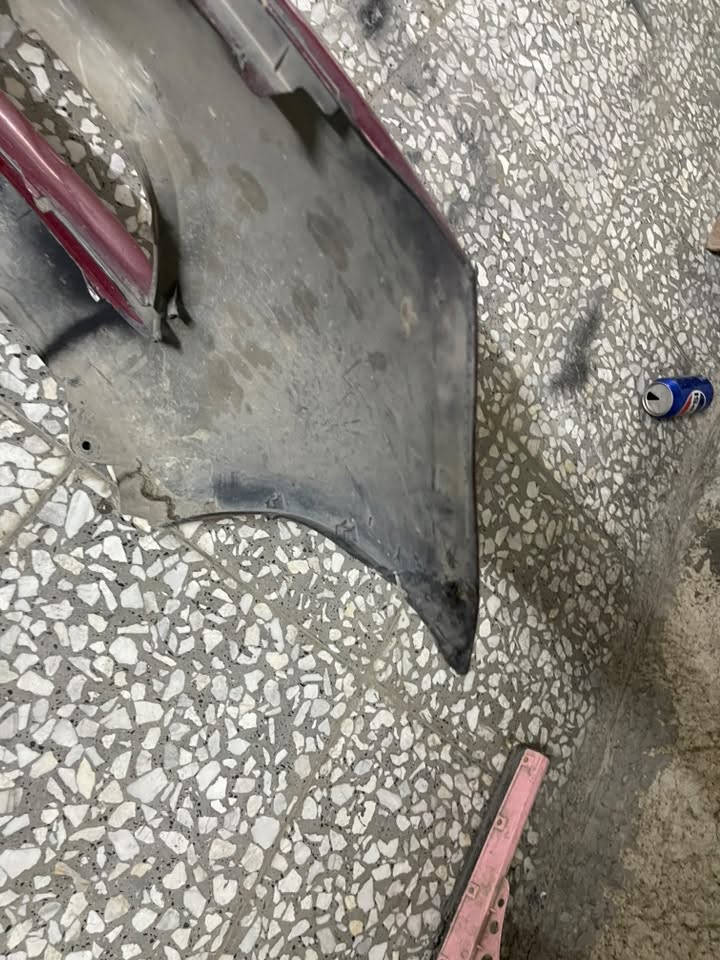سلام عليكم سبير طوار نضيف  و دعاميه فورتي ١٤ اصيليه مال سياره مو صيني مابيهه كسر بس ماسكات مشلوعه ومروحه ستاركس ***********
