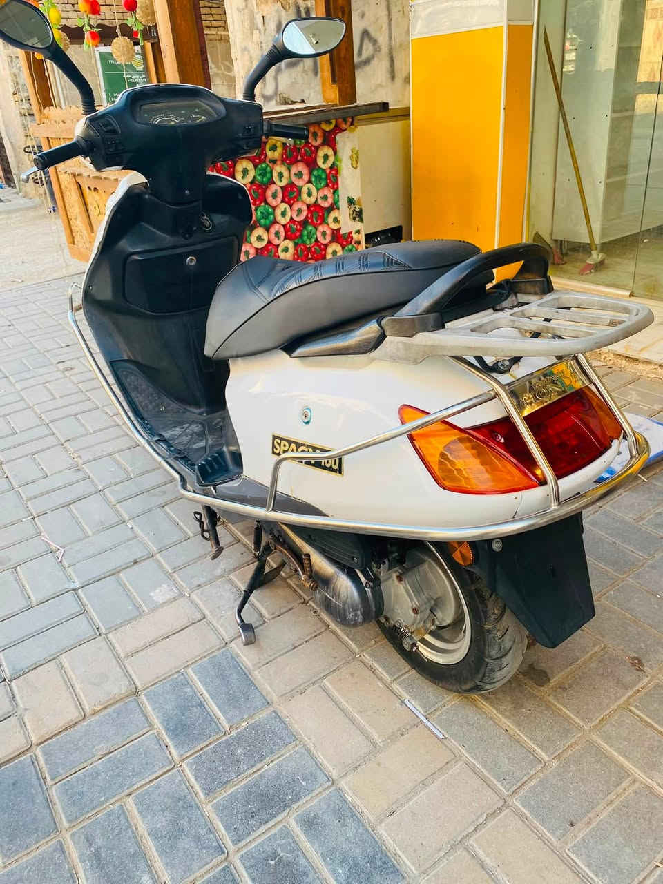 سبيسي أرشد دراجه جديده مكينه ناعمه شلعه معدل موديل ٢٢السعر 450وبيهه مجال المكان واسط نعمانيه ***********
