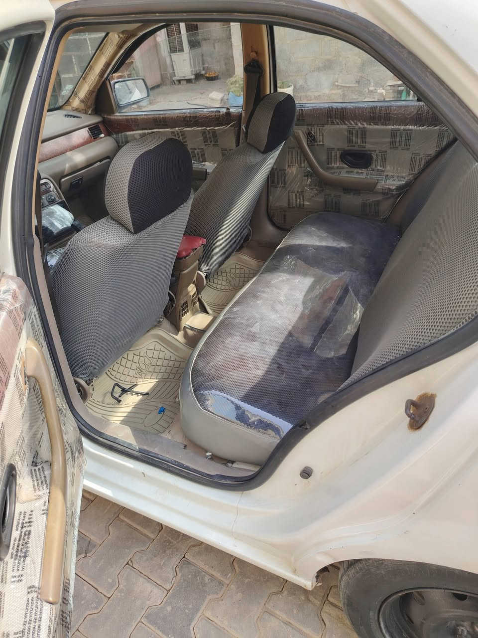 للبيع سمند مديل12 سياره جاهزه مكينه كير مكفولات حداديه جديده بيها بس جاملغ مبدل ولباقي كفاله المكان كربلاء الحسينية السعر 36 وبيها مجال /رقم ***********

