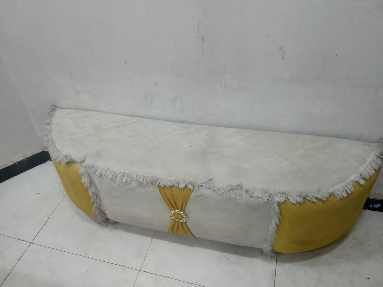 غرفه نوم للبيع اخت الجديده سعرها ٧٥٠ وبيها مجال مستعجل على بيعتها ***********
