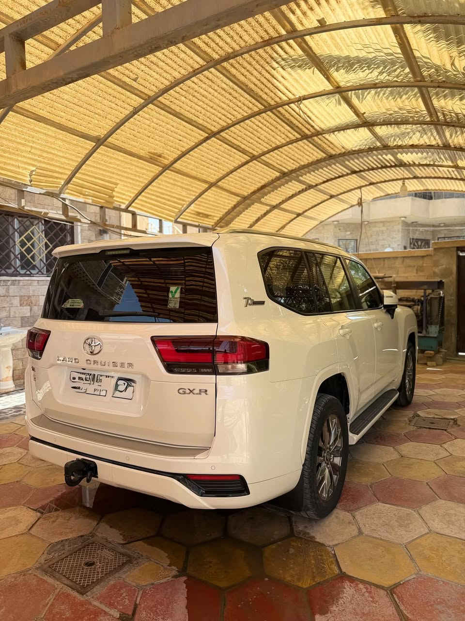 السلام عليكم
تيوتا لاندكروز  Gxr ساز V6
ضمان تيوتا العراق
موديل 2022 وضع الشركة
المواصفات / فول 
كشنات جلد
تطبيق 3 شاشات
شاحن لاسلكي  
حساسات امامي خلفي 
تبريد تدفئة كشنات 
جنط كهرباء 
محرك 6 سلندر 4000 تنفس طبيعي 
كشنات كهرباء 
سلايد
بصمة تشغيل 
بصمة ابواب
 وبقية المواصفات معروفه
السياره جديده وكل نقص مابيه وضع شركه
رقم أربيل الجديد باسمي تحويل مباشر
السياره  كفالة عامه
السعر( 61000 ) $ 
مكان السياره كربلاء
وباقي تفاصيله وسوناره بالصور 
تفاصيل اكثر 

***********
