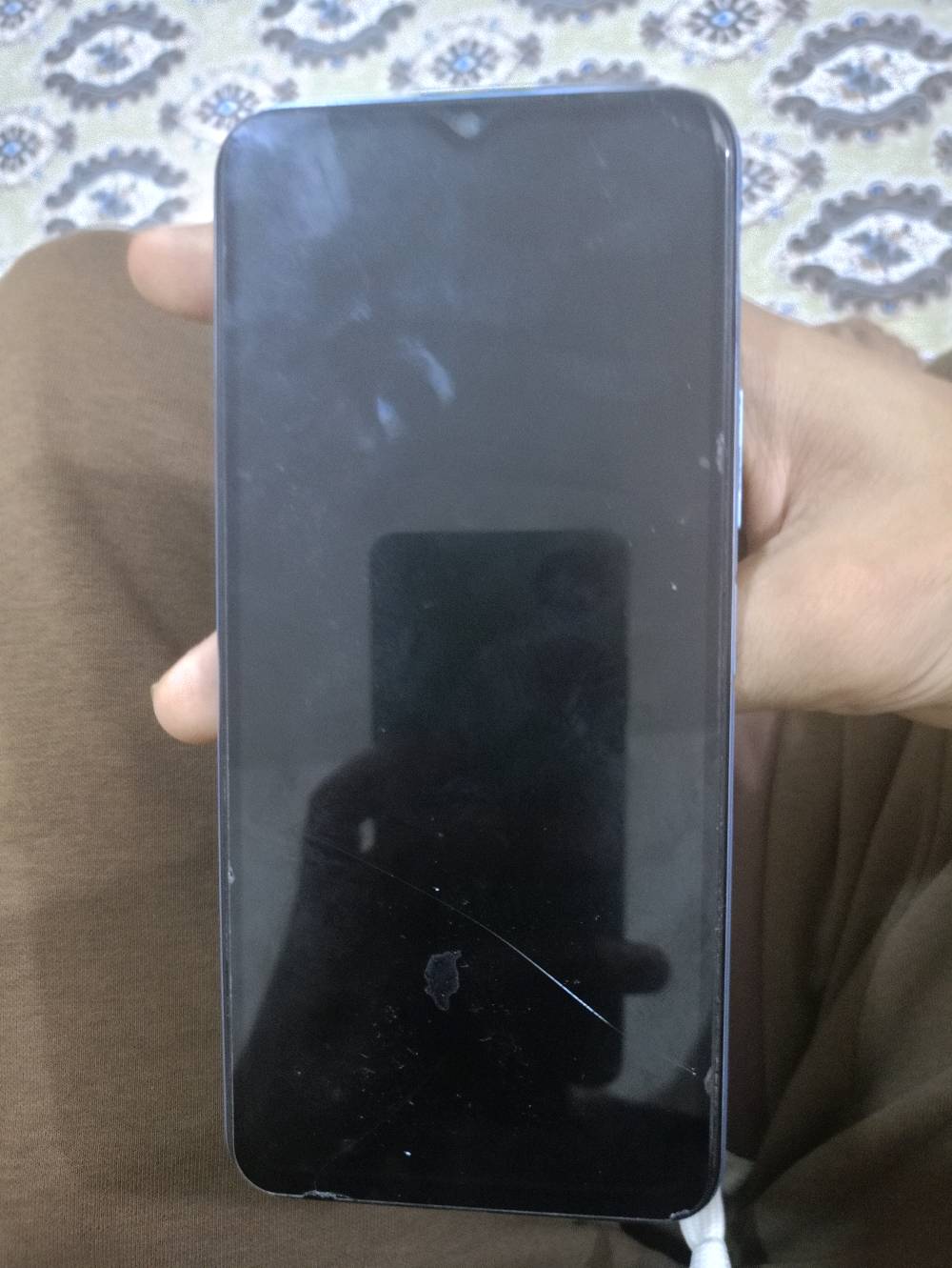 جهاز فيفو للبيع عطل فقط بل معالج