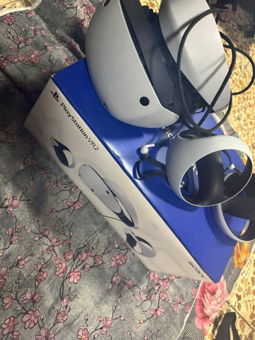 السلام عليكم سوني vr 5 لل بلاي ستيشن 5
مستعمله أخو الجديده استعمال بسيط جدا مطلوبه ب 50***********
بغداد مكاني
