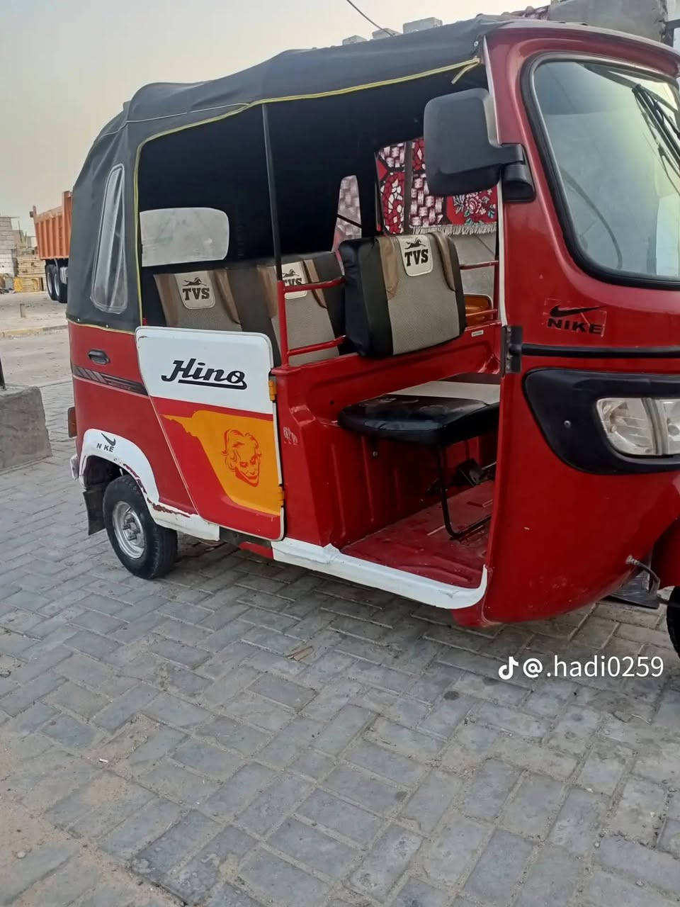 تيك توك مدير واحد 21 بصره تيك توك ما مصبوغه تيك توك حلوه ونظيفه تريد تخابرنا تعال السعر خاص ***********❤

نص مكتوب في الصور:
- تكتك للبيع بصرة موديل 21 شرط تحويل خابرني خاص *********** @hadi0259
- @.hadi0259