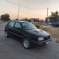 اخوان كولف موديل 1992رقم بغداد انكليزي محرك كيرعادي  بحاله جيده السيار...