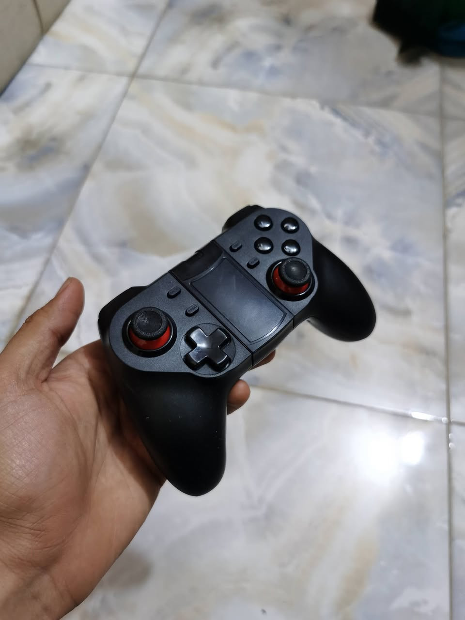 سلام عليكم
جوستك جديد وايرلس وبي هواي أوضاع 
يرهم للبيسي و PS3 و PS4 والاندرويد والايفون
 شغال وعالفحص
السعر عالخاص
يتوفر توصيل لكل المحافظات
مكاني ذي قار
للتواصل ***********
