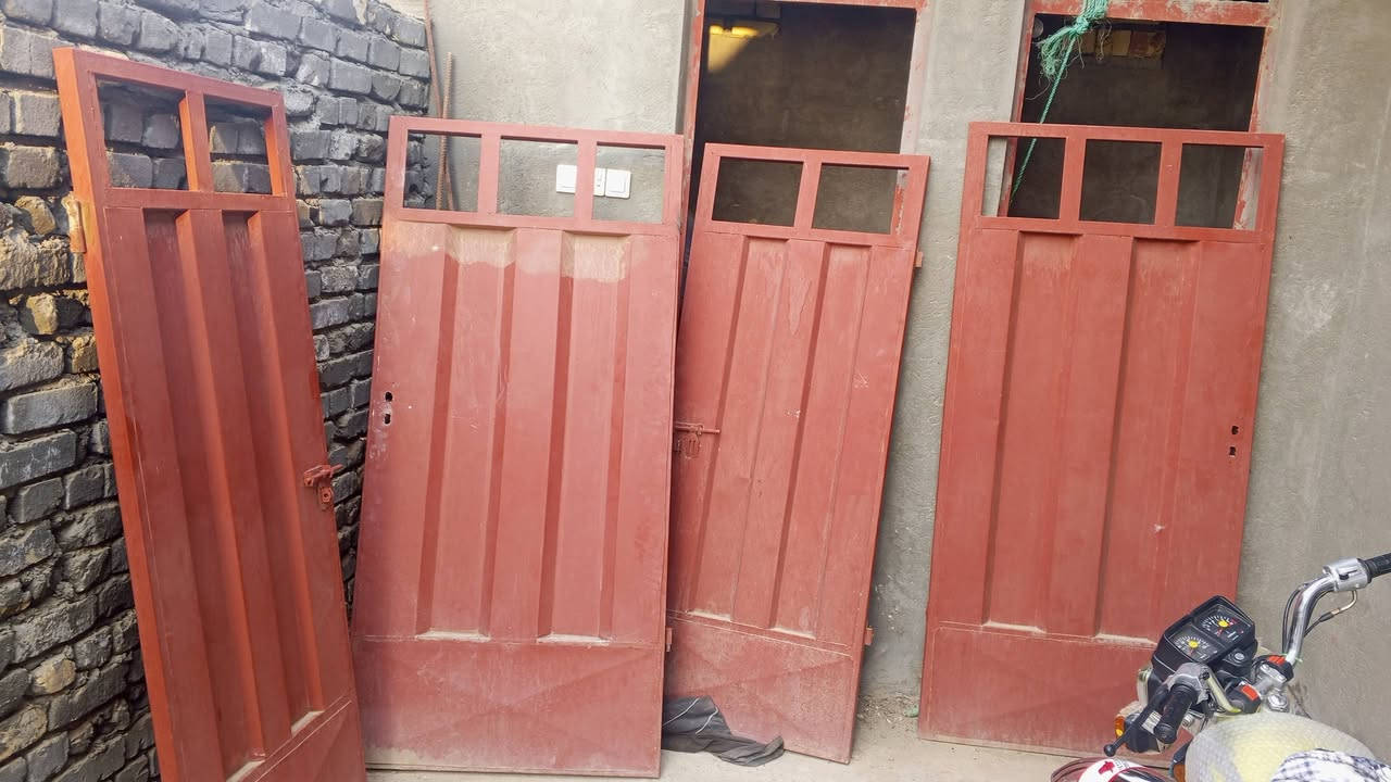 ٤ بيبان • للبيع • حدادة عامه