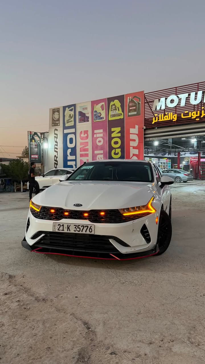 السلام عليكم تحيه طيبه ..🤍
K5 موديل 2021

فئه Tsport 

1.600T

المواصفات .

تشغيل عن بعد 

نقاط عمياء 

تحديد مسار

رادار 

قياده ذاتيه 

ماشيه 177 الف كيلو 

وبعد مواصفات السياره معروفه 

والحادث مثل ما موضح بالصور  مكان السياره النجف 

السعر 158 وبي مجال بسيط 

للتواصل ***********
