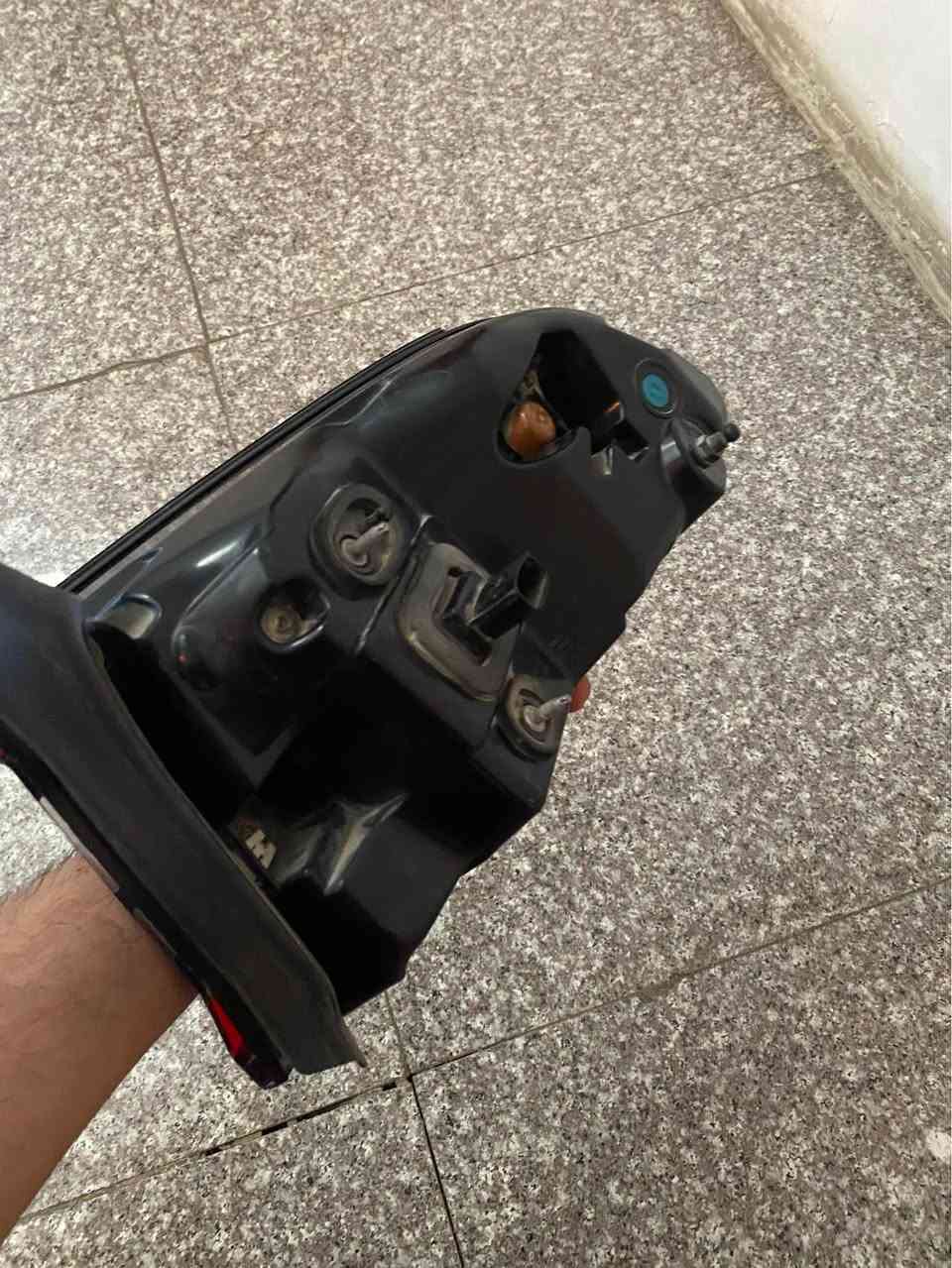 سلام عليكم للبيع بك لايت جارجر جهه السايق شغال بالكامل بلادي اصلي بي كسر بالجامه الاماميه مكاني بغداد الاعظميه للاستفسار اكثر الاتصال ع الرقم *********** بغداد, العراق
