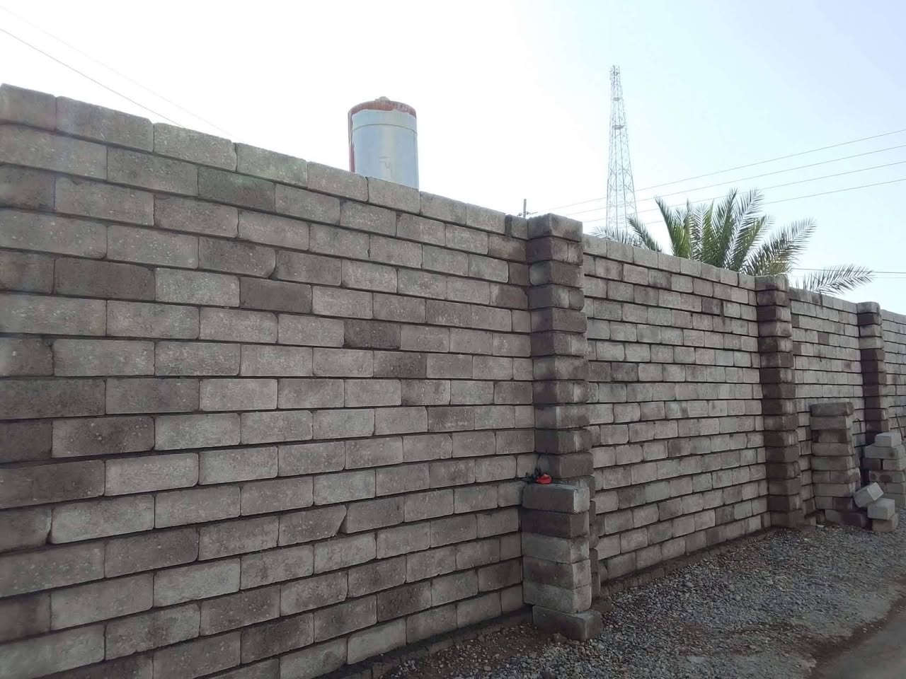 السلام عليكم ورحمة الله وبركاتة 
كادر بناء متفرق شغل شرط ترتيب 
نشتغل بل الف وبل يومية 
سعر الالف كلشي عليك 125
كلشي علينا 145
ولي ما عندة نفزعلة بلاش وهلا بل گرايب 
ما عندك شغل ادعمنا بتعليق 
نشتغل بيوت +حياطين +تكاعيب +ستائر شعندك حاضرين
اتصال ***********
