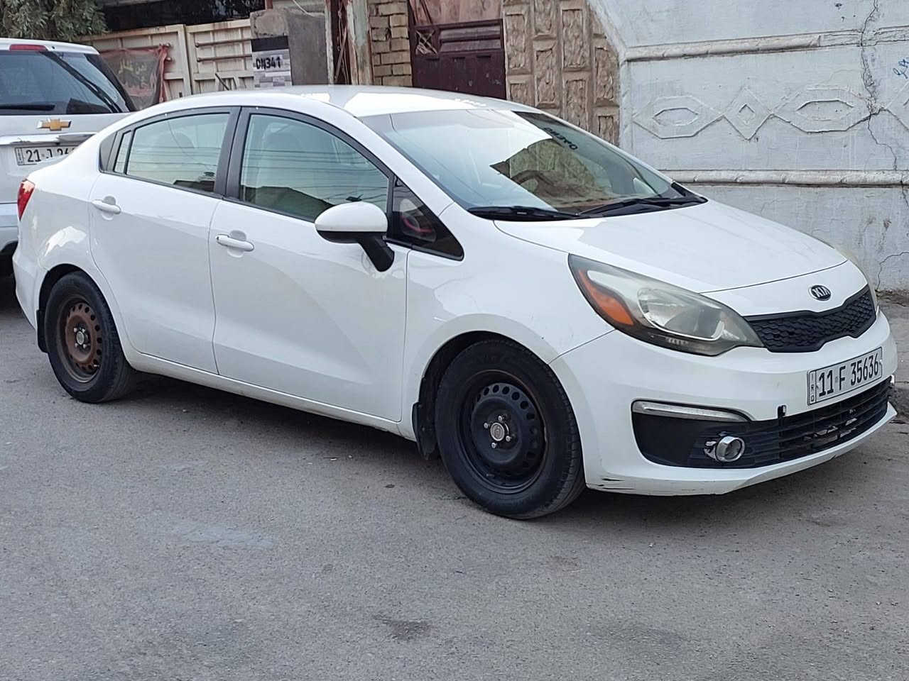 السلام عليكم للبيع او المراوس كيا ريو موديل 2016 محرك 1600gdi وكير كفاله ماشيه ١٠٤ الف تبريد ثلج تخم تاير جديد صدر امامي خلفي نظيف تحكمات استيرن كاميرا حساسات منضومه زينون جديده رقم بغداد دولي ١١ نظام اقتصادي ECO سونارها مرفق بالمنشور السعر ٨٧ وبيها مجال بسيط مكاني الدوره ابو دشير رقم الهاتف *********** بغداد, العراق
