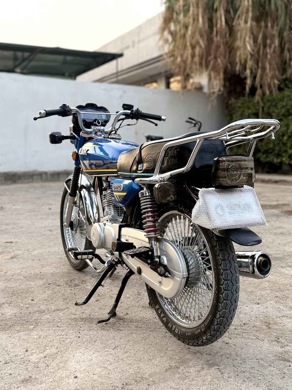السلام عليكم للبيع دراجة تايكر سونك الاصلي موديل2025 حجم 125cc دراجه بعدهي جيس
دراجه كفالة عامه اوراق كامله سعر 750 وبيهه مجال
العنوان ديالى خان_بني سعد
الستفسار ***********
