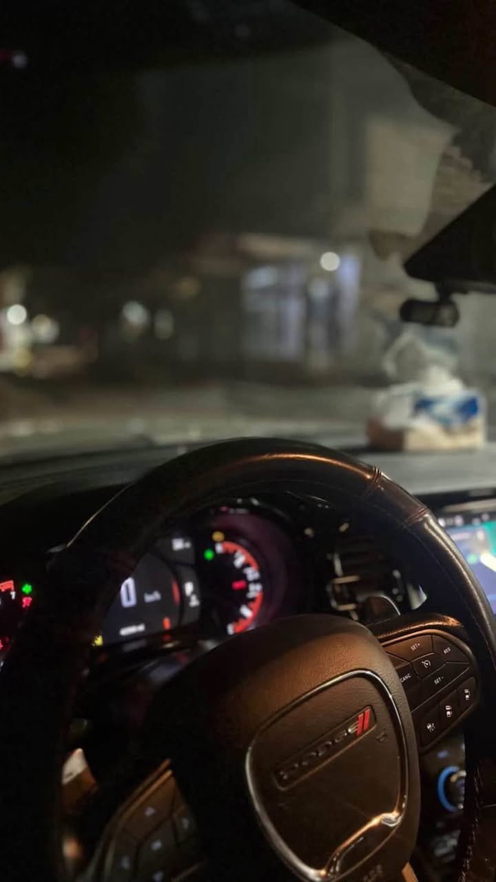 السلام عليكم دوج دورانكو موديل 2024 GT بلص سيارة فول مواصفات رادار امامي رادار خلفي  ونقطه عمياء يعني الرادارات 360 درجة سلايد روف ومثبت سرعة كشنات امامية تدفئة وتبريد وكشنات خلفية تدفئة فقط دفع خلفي السيارة جاهزة من كل النواحي السيارة كشنات لو احمر سماعت ودمام سستم كامل السعر 235وبيها مجال للتواصل واتساب ***********8 
للتواصل اتصال  ‭***********‬
