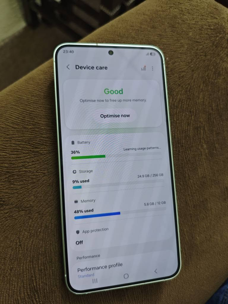 galaxy s25+
ئێس ٢٥ پڵەس
کەمێک وردە شوختی شاشەی هەیە 
نرخ تەنها ٥ گەلا
باقی بێ شوخت و جوان و خاوێن
بێ ئەشیا 
٢٥٦ ڕام ١٢
دوو سیم
Snapdragon 8 elite
camera 30x zoom
7 years update
pubg 120fps
4900 🔋 45watt
شوێن هەولێر
گەیاندن هەیە
*********** أربيل, العراق
