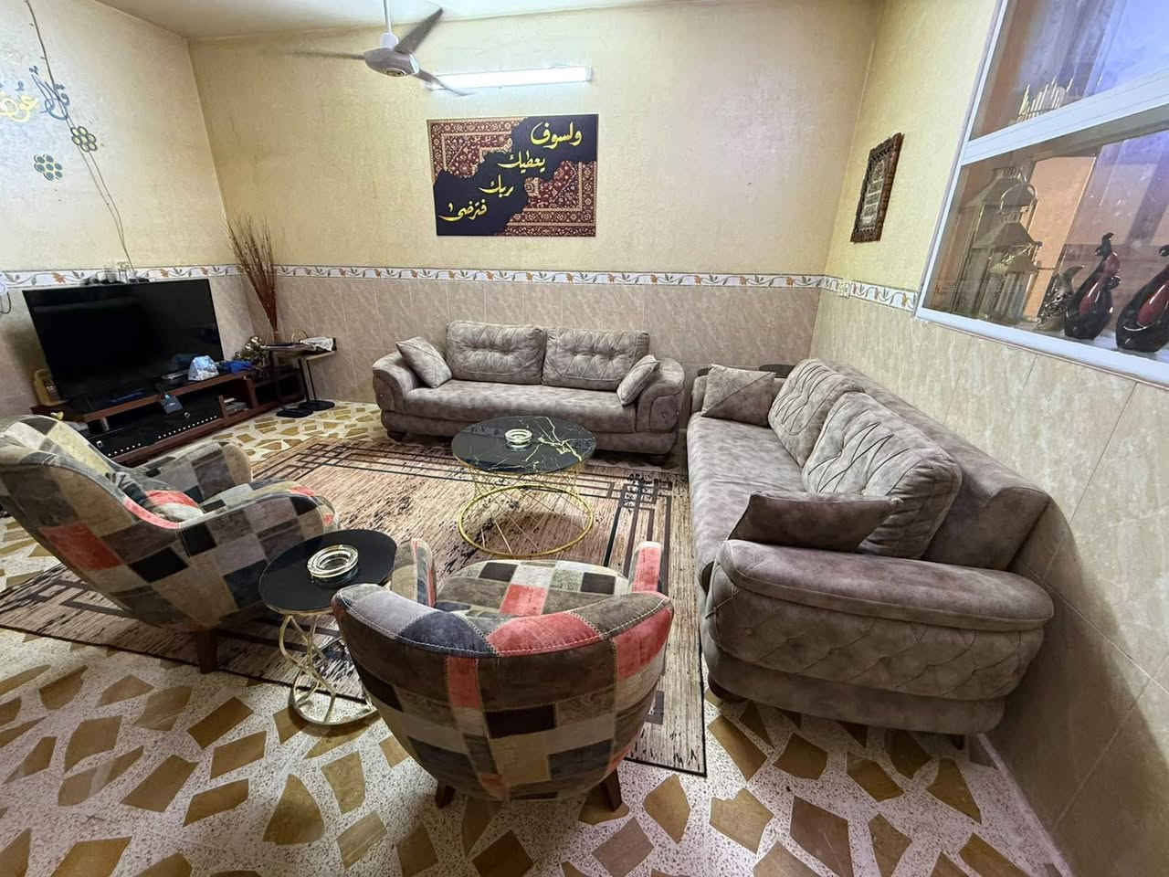 كنبة • ماركه