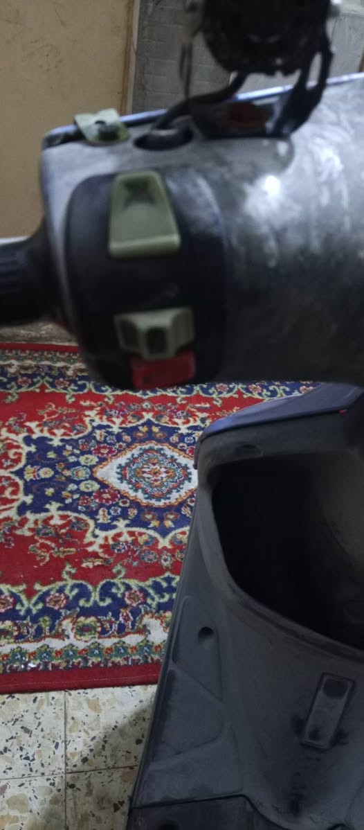 دراجه بيجي للبيع مفتوحه مره وحده هندر واحد تشتغل عوزها باتري يشتغل السلف رايدها 350وبيها مجال 
***********0 السماوه أم عصافير

