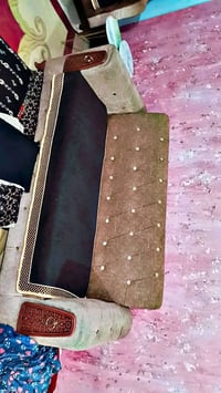 تخم قنفات • ٥ قطع • مستخدم قليل