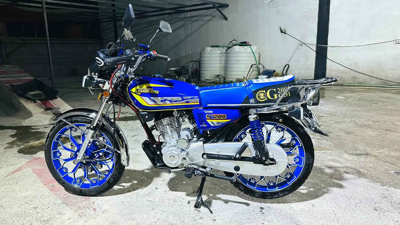دراجة نامي برو هونزده (2026 )
محرك (200cc) اي عيب مابي كلشي بي شغال 
كهربائيات ماملعوب بي ابد 
ماطور ماشي (2000) الفين فقط
اسبانه مواصله وبرغي ممبدل بي 
كله عالبلاد اي نقص مابي 
الدراجة خير من الله 
رحمه الوالديك متعرف بالسعار 
الحاليه لا تعلق ولا تتصل ابد 
السعر خاص موجود وهذا الرقم بي واتساب 
(***********) 
وماريد اكتب السعر اهنا حته ليكسرون بالدراجة 
لان الدراجة بعدهه صفرر مماشيه فقط ماشيه  الفين 
(2000)
