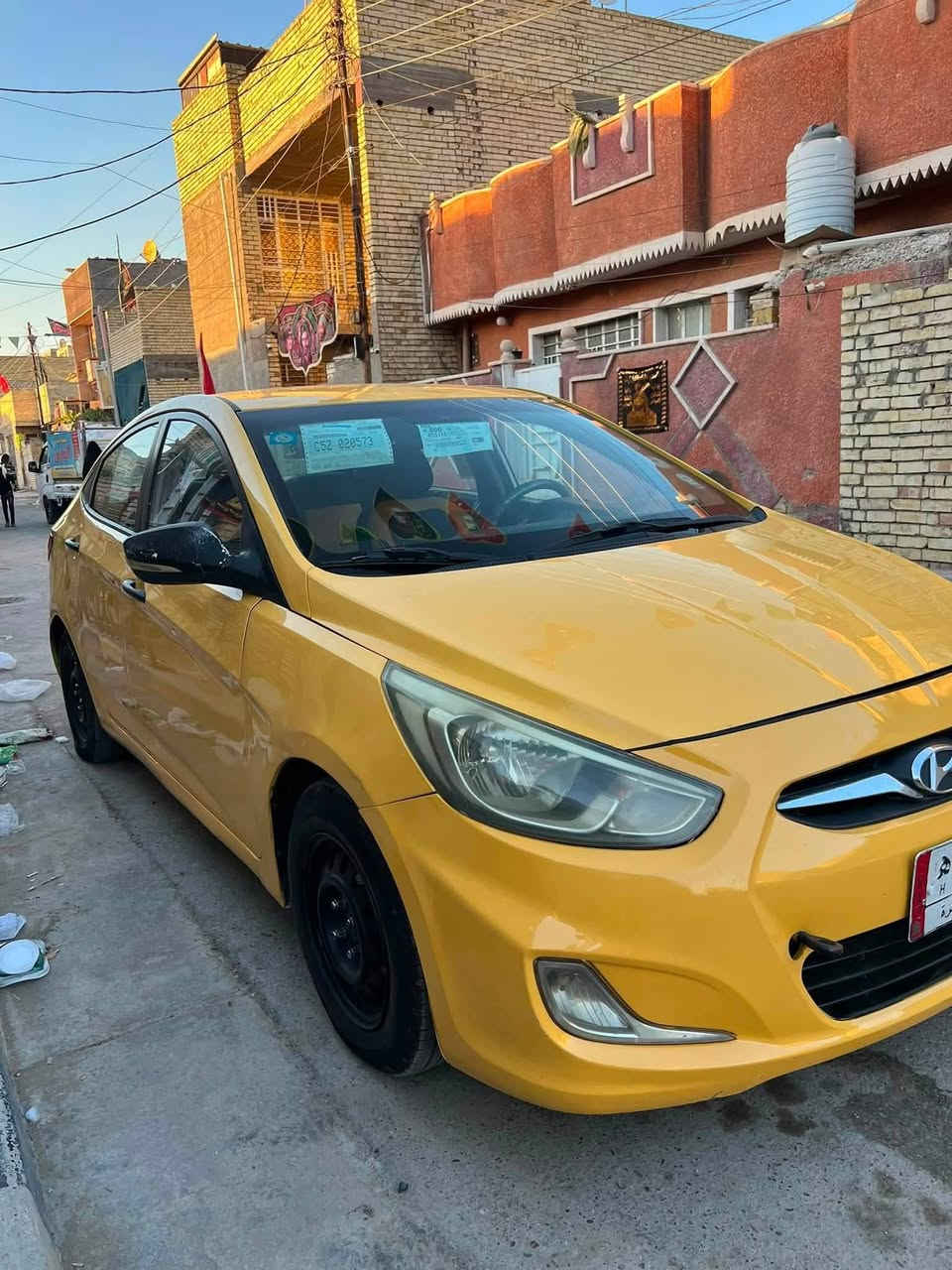 السلام عليكم جميعاً سياره هونداي اكسنت موديل ١٦ رقم بغداد مكفوله من التبديل بيها طخات بسيطه وموضحه بالصور كير ومكينه وتبريد خير من الله سنويه 2028 السعر ب٨٢ وبيها مجال بسيط الشراي يتصل واني بالخدمه عنوانها بغداد للاستفسار الاتصال على الرقم ***********

