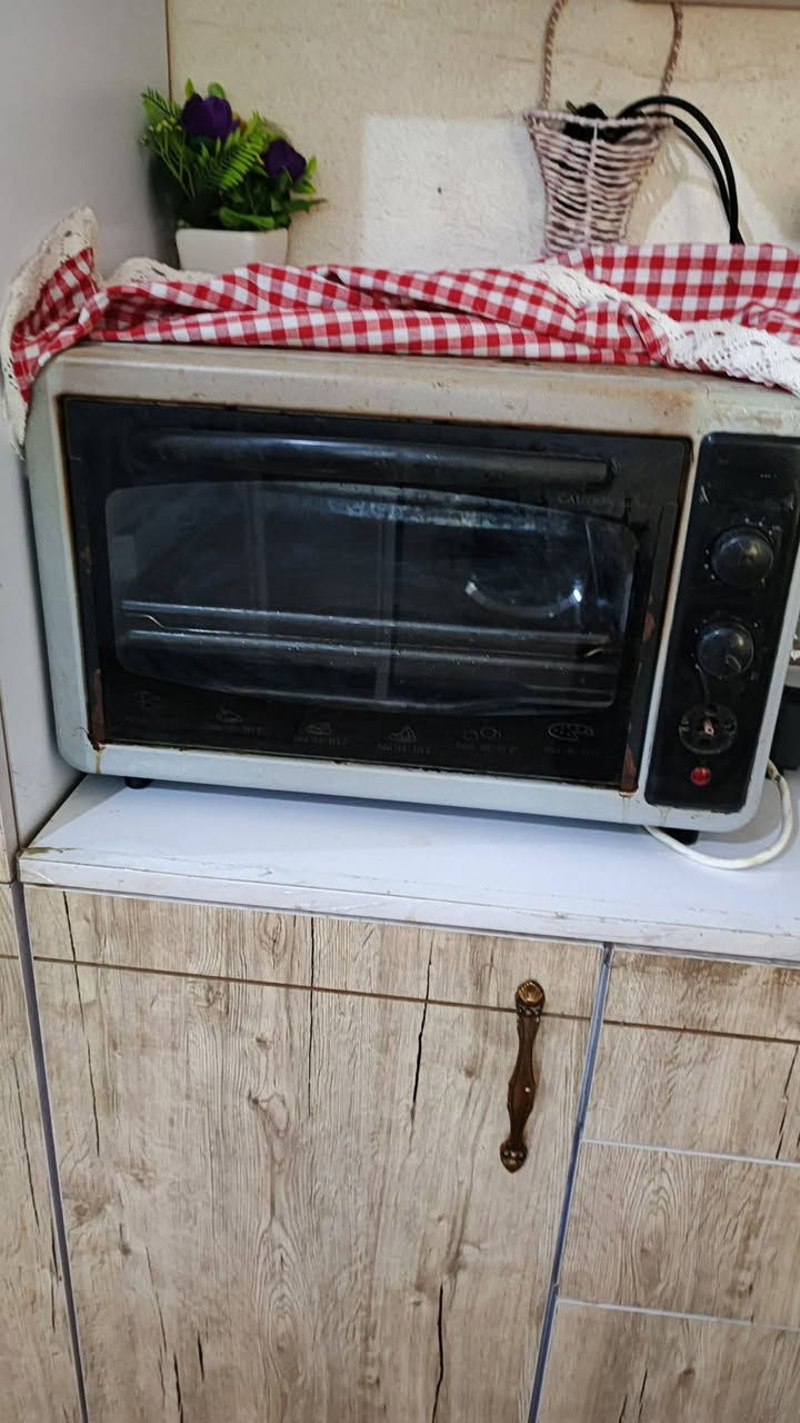 اوفن للبيع وشغال وسعره ٣٥وبي مجال
