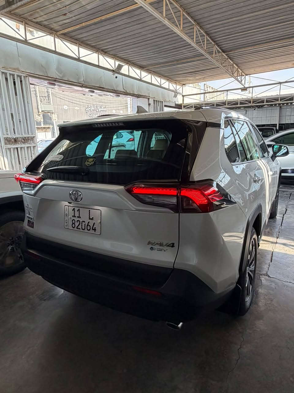 تويوتا راف فور XLE بريميوم 2025
RAV4  XLE Premium 2025
خليجي ياباني أصلي (عبد اللطيف جميل)

✨ المواصفات:
✔️ محرك 2500 هايبرد
✔️ فور ويل AWD
✔️ مقاعد جلد بيجي 
✔️ كرسي السائق كهرباء 
✔️ صندوك كهرباء
✔️ مري قابلة للطي كهرباء
✔️ حساسات امامي + خلفي اصلي
✔️ شاشة جبيرة اصليه + كاميرا
✔️ كرسي السائق كهرباء 
✔️ حمالات سقف + بروجكتر 
✔️ رنقات 18 إنش
✔️ لايت فول زينون + LED
✔️ باقي المواصفات المعروفة من تويوتا

📌 الحالة: مستخدم نظيف شبه زيرو
📊 العداد: 2000 كم فقط 
🛡️ مكفولة بدون بارد او تبديل او اي ملاحظة

📍 العنوان: بغداد – معارض البياع / الشارع الرئيسي

📞 للحجز والاستفسار:
***********
***********
***********
***********
📮 لمعرفة السعر علق برقم (1)
