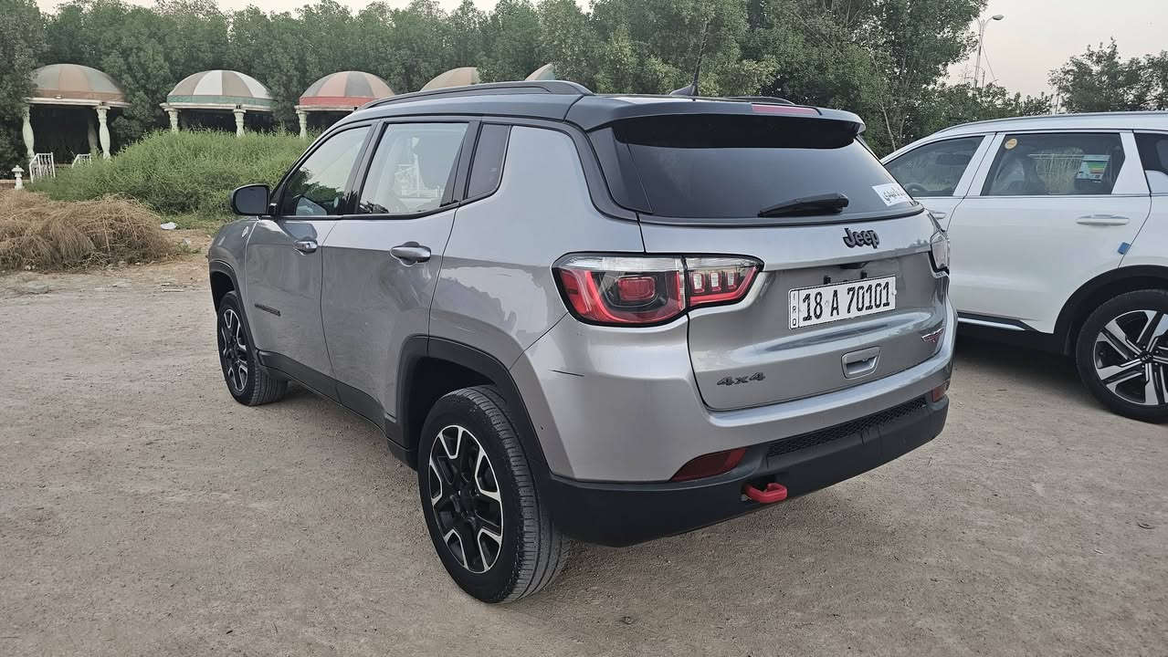 🚗 جيب كومباس تريل هوك (Jeep Compass Trailhawk) موديل 2020 للبيع
​اللون: سلفر تو كلر (Silver Two-Color)
​المحرك: 2400 سي سي (2.4L) - 4 سلندر
​المسافة المقطوعة : 72,000 كم فقط
​اللوحة : بابل، خصوصي (السيارة باسمي)
​الصبغ/الأجزاء المطلية: قطعة واحدة فقط
الحادث : سطحي + صور الحادث مرفقة بالمنشور
​الداخلية: مقاعد نصف جلد (عدد المقاعد: 5)
​الموقع: السماوة
​💰 السعر: ​145$
​📞 للاستفسار والتواصل: ***********
