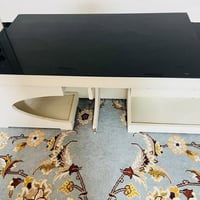 جرباية • طبلات • ميز