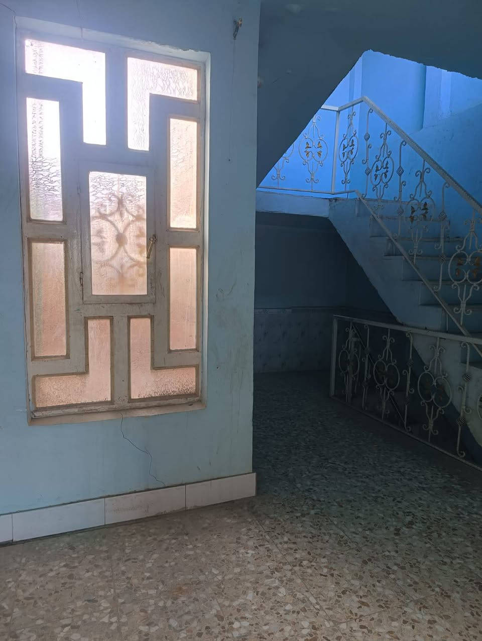 دار للبيع المساحة/50/ طابقين
البناء كلة صب درجة اولى 

مكانة حي النداء منطقة ال 59 من شارع المدرسة الوردية وتدخل علية

السعر //44// وبي مجال بسيط

اي استفسار اتصل بالرقم ___***********____

