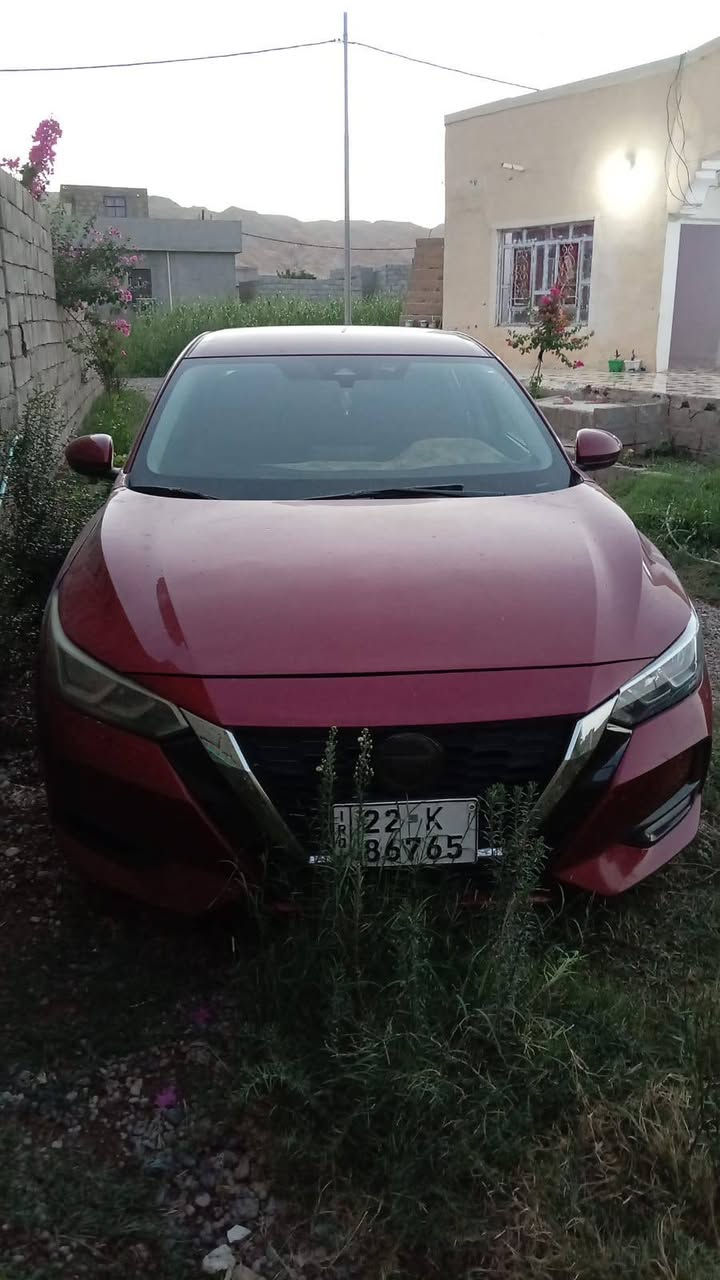 السلام عليكم نيسان سنترا  موديل  22 محرك 4 سنويه لل29 بيها بنيد وجاملغ امامي بدون دواخل محرك كير شرط ادور مرواس بكورلا حديث20 فمافوق ***********
